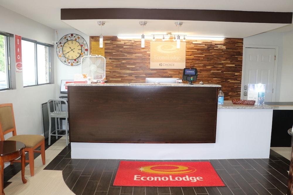 Red Roof Inn Walton - Richwood Экстерьер фото