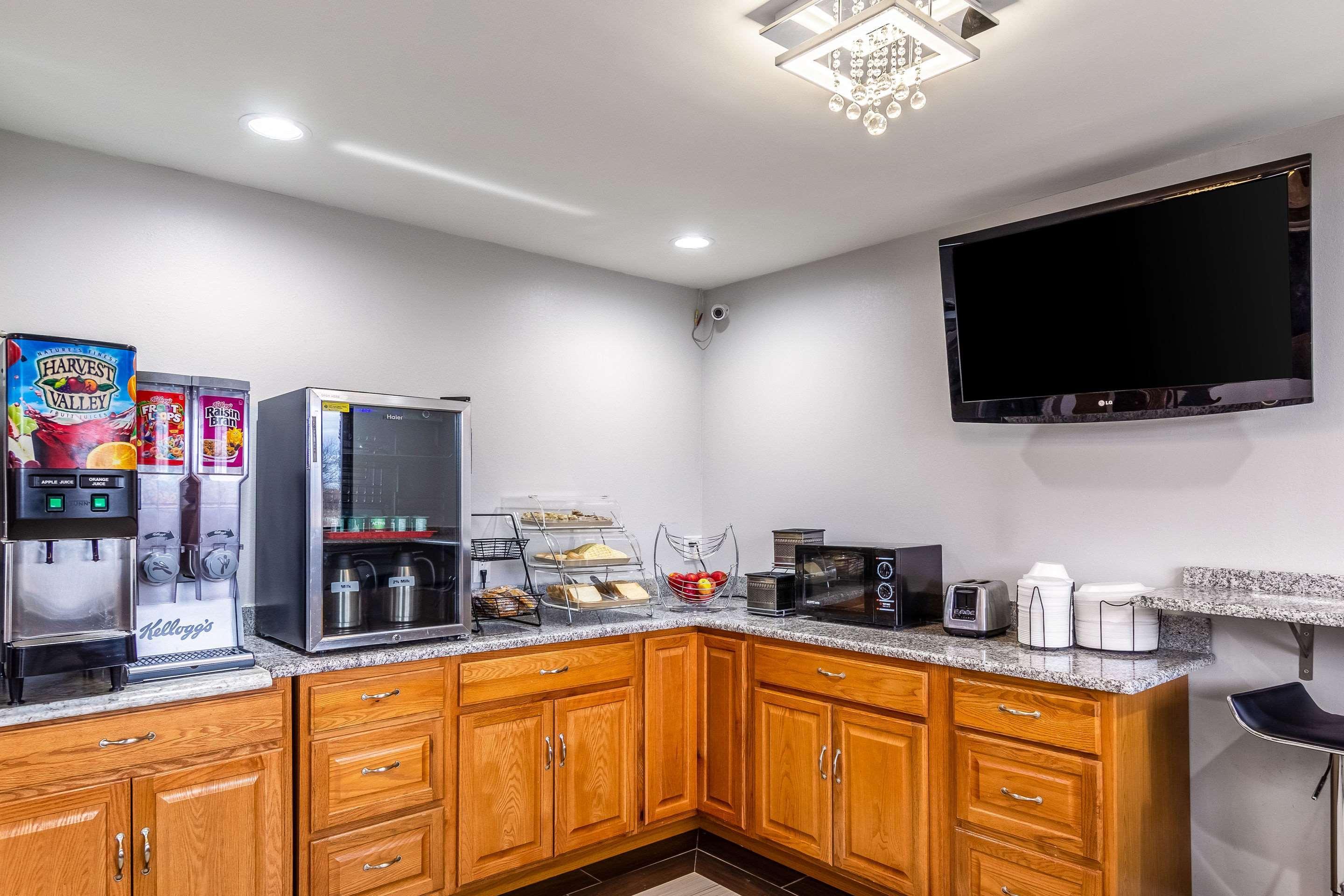 Red Roof Inn Walton - Richwood Экстерьер фото