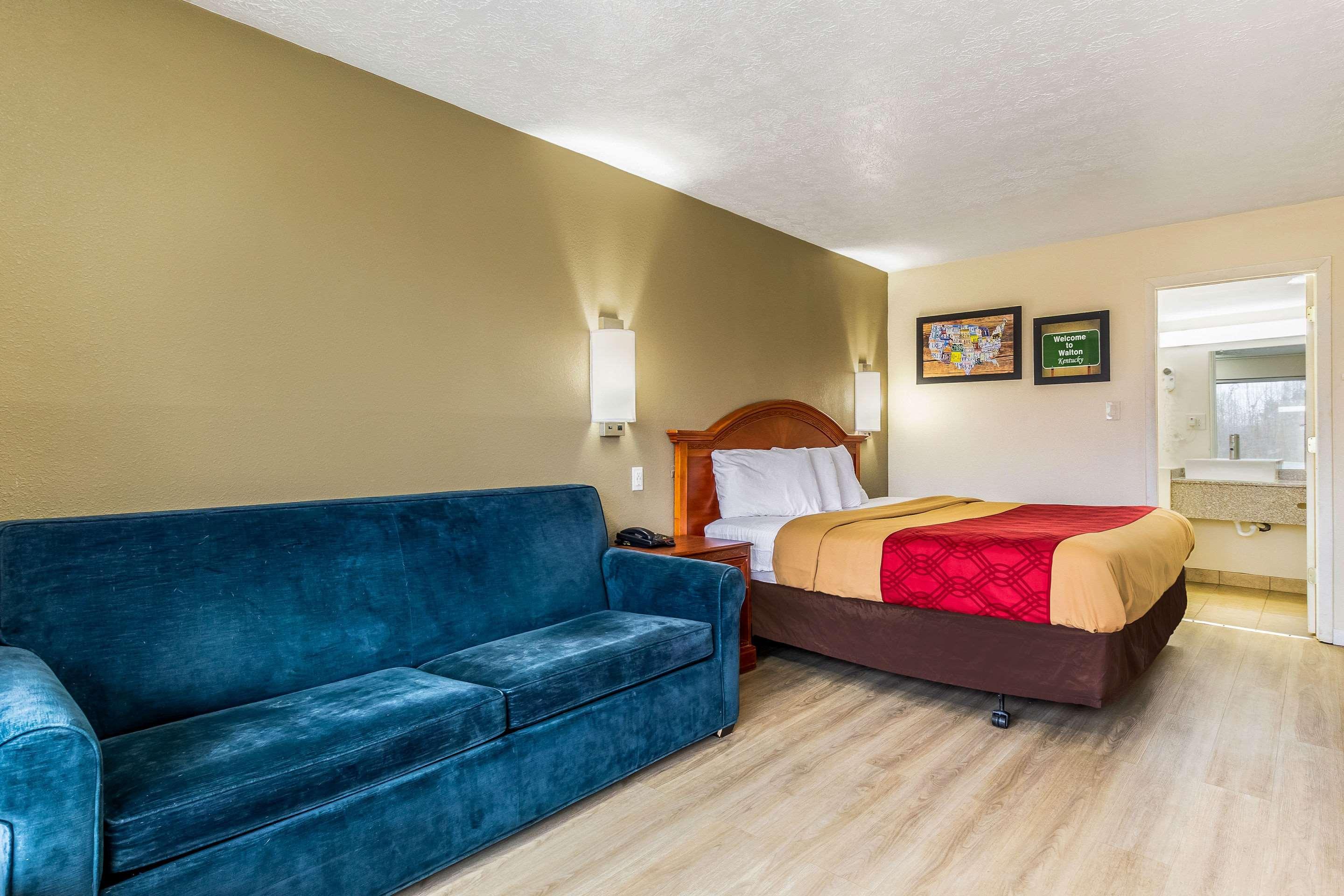 Red Roof Inn Walton - Richwood Экстерьер фото