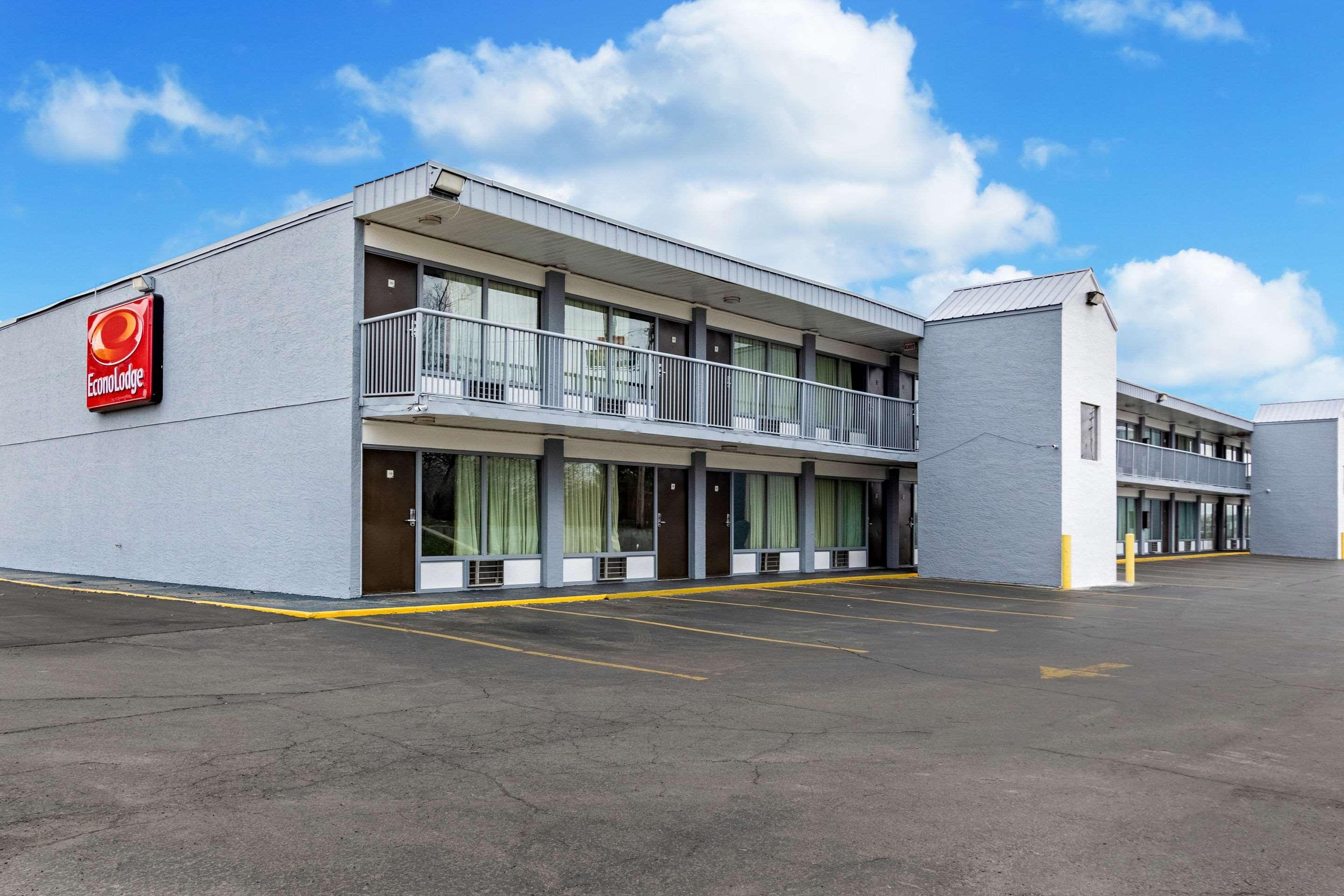 Red Roof Inn Walton - Richwood Экстерьер фото
